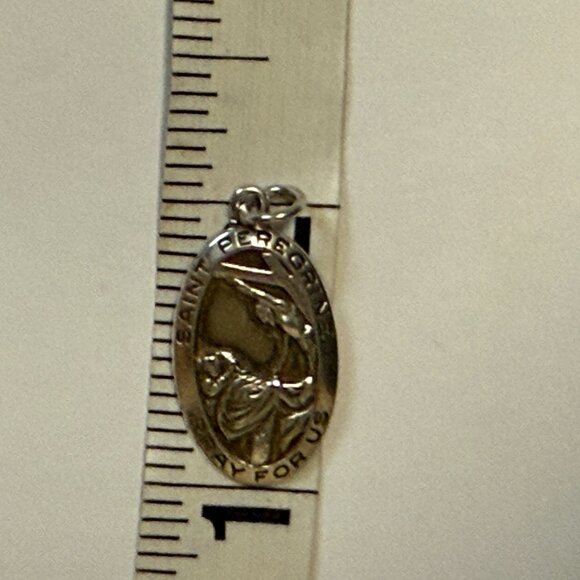 VTG Saint Peregrine Sterling Chapel Oval Medal Pendant Sterling Silver 1" - Picture 4 of 5